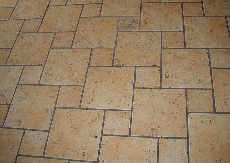 File:1280px-2005-06-25 Tiles together.jpg